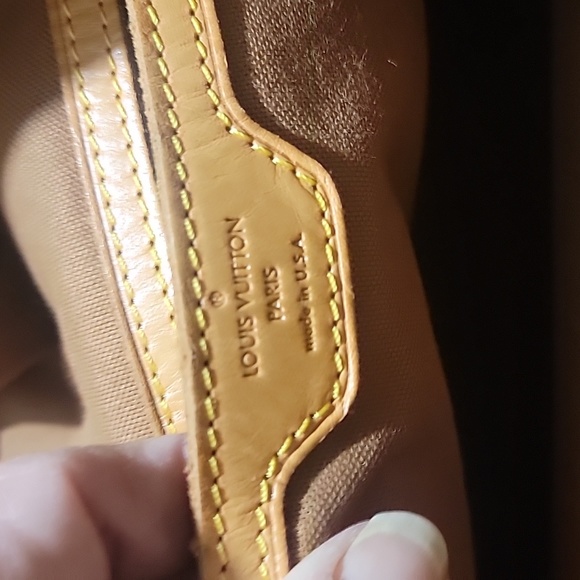 🚨Montsouris GM backpack clean W/ Coa - Picture 11 of 15